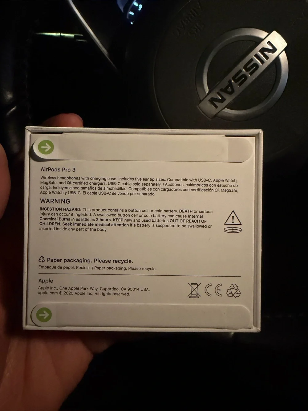 Apple AirPods Pro 3 Packaging - White